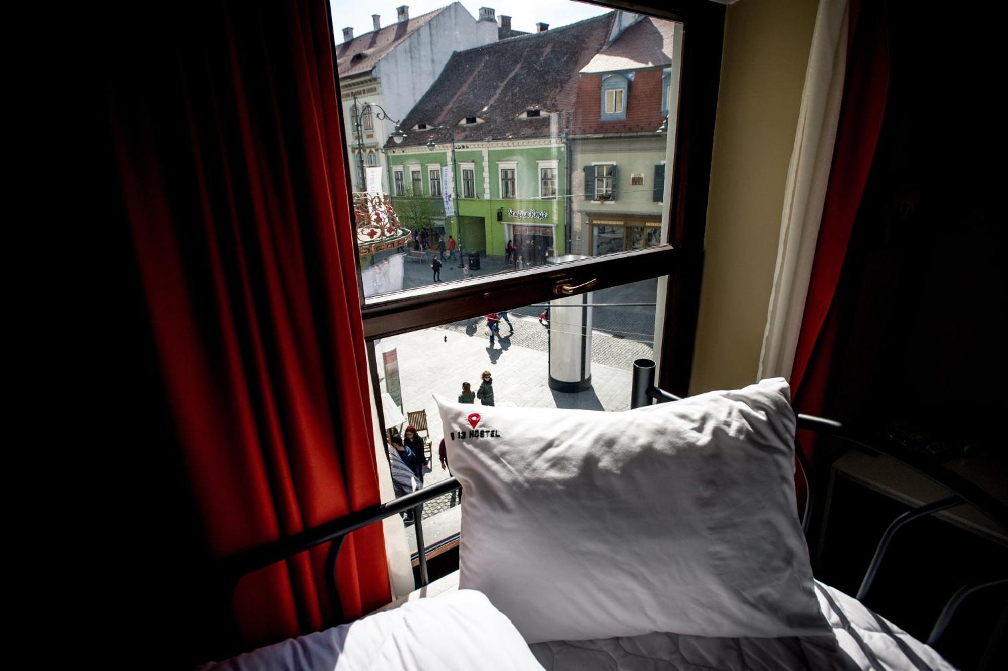 B13 Hostel Sibiu Exterior photo