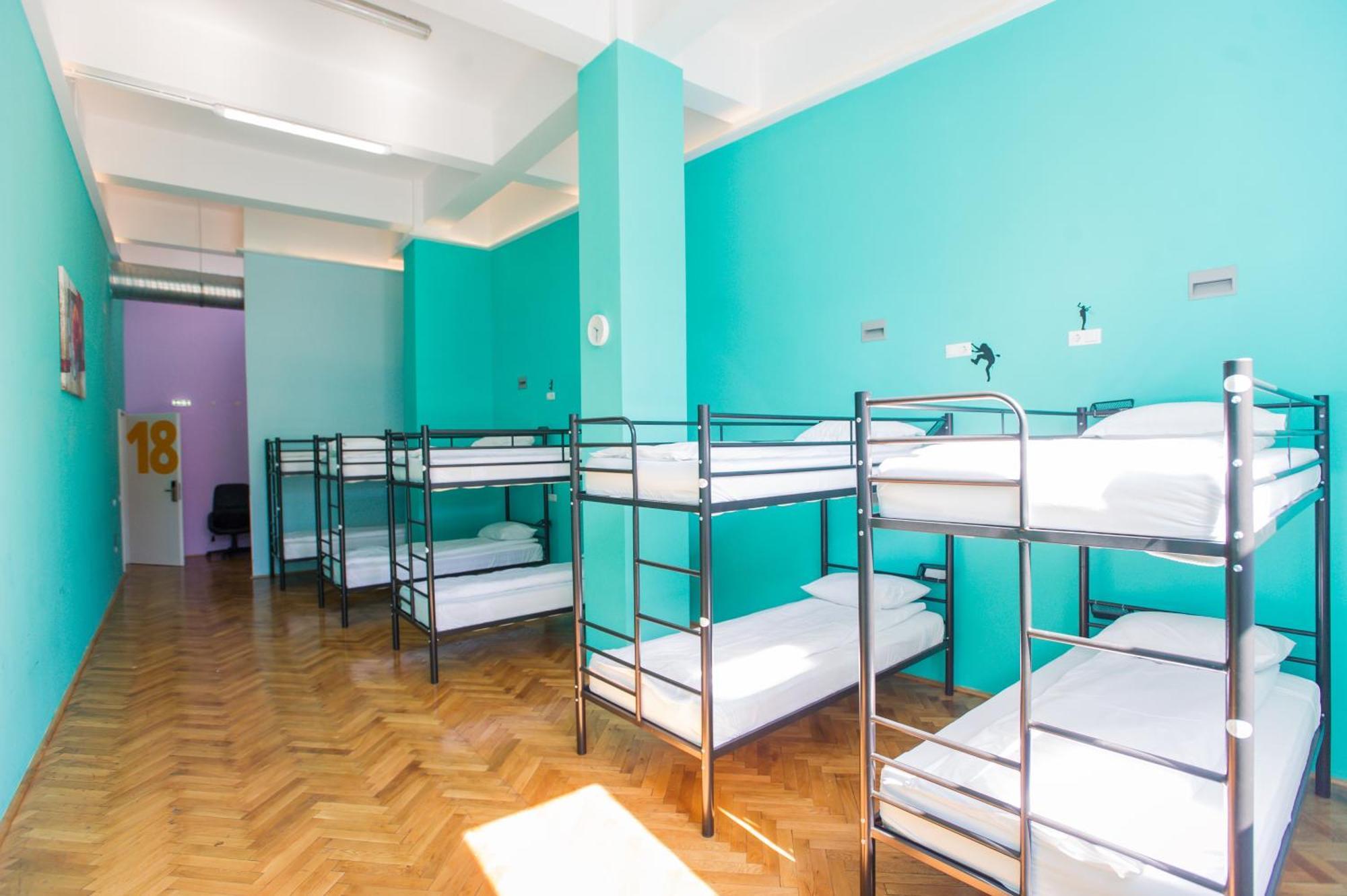 B13 Hostel Sibiu Exterior photo
